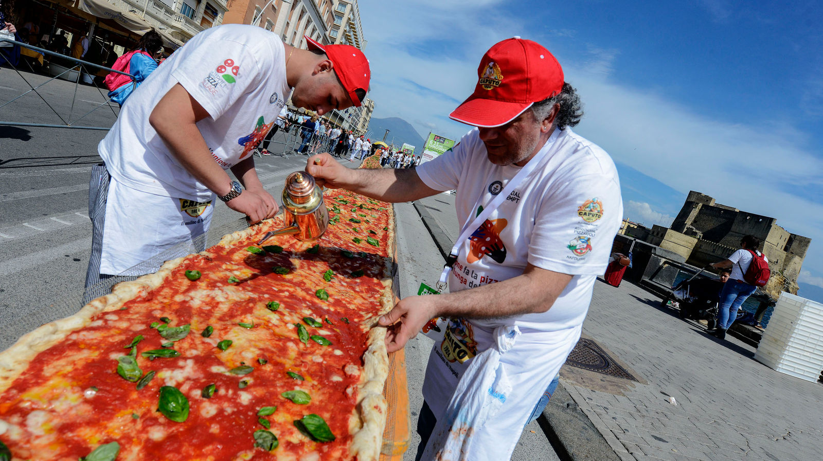 Longest Pizza in Naples